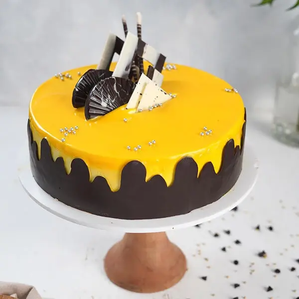 Vanilla Birthday Cake @ Best Price | Giftacrossindia